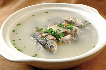 花生小豆鲫鱼汤